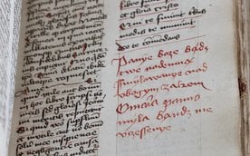 Rękopisy sprzed pięciu i sześciu stuleci przypominają nam, że język nie jest martwym, skamieniałym s