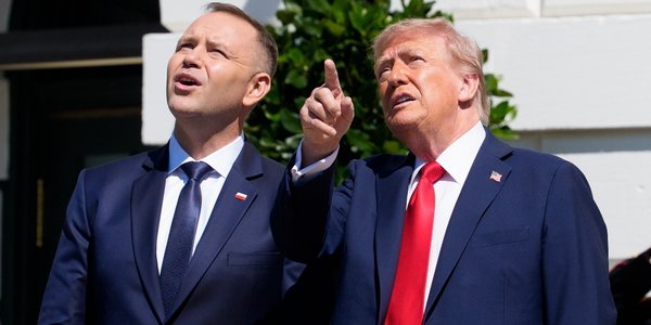 „The Guardian”: Mimo sukcesu Karola Nawrockiego, wewnętrzne podziały mogą osłabić wpływową rolę Polski