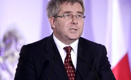 Ryszard Czarnecki: Kuźniar „ubrał się w ornat i na mszę dzwoni”