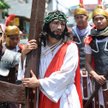Wielkanoc na Filipinach: 17 osób zostało przybitych do krzyży
