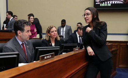 Apel Ocasio-Cortez o dołączanie do muzułmanów w meczetach