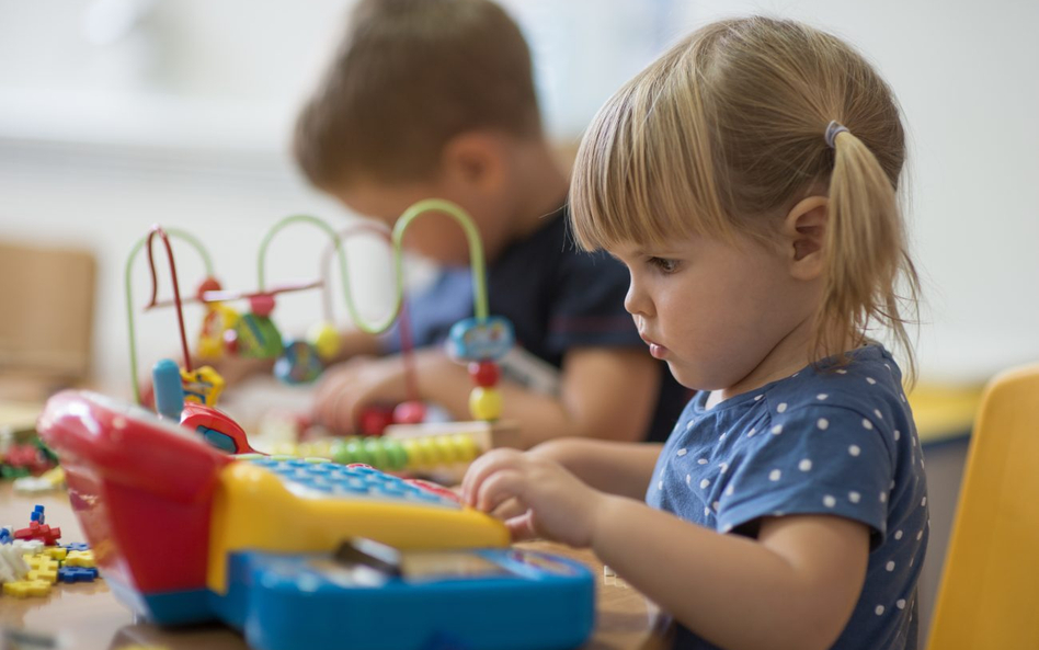 Od 2017 r. gminy muszą zapewniać miejsce w przedszkolach wszystkim dzieciom od 3 do 6 lat