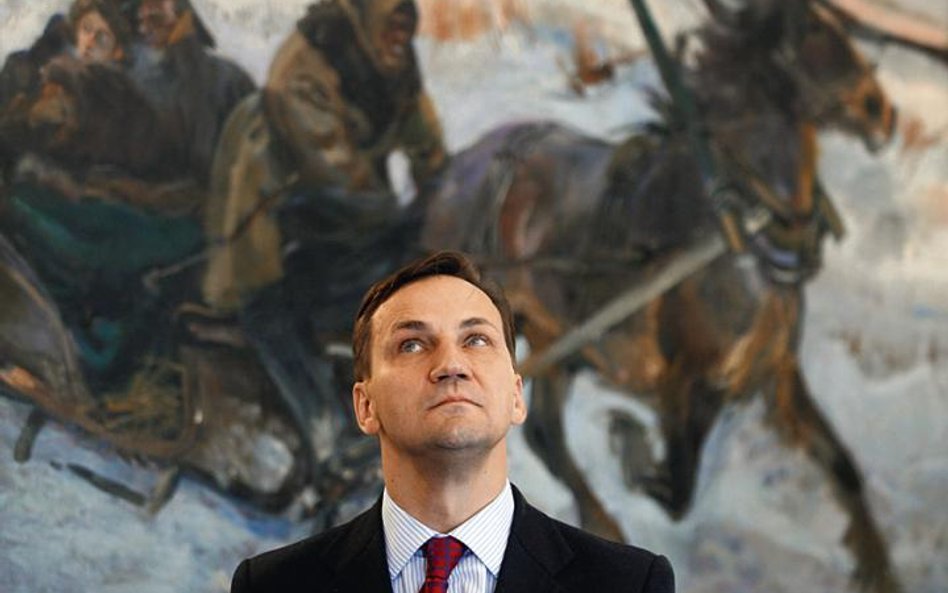 Wywiad z ministrem spraw zagranicznych Radosławem Sikorskim