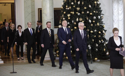 PRL-owski humor i druga koperta PiS