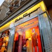 Butik Ferragamo w Baku w Azerbejdżanie z dotychczasowym logotypem marki, który jest już jednak nieak
