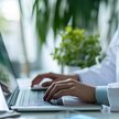 Już 1,6 mln Polaków na L4 od psychiatry. Kto i kiedy może je kontrolować?