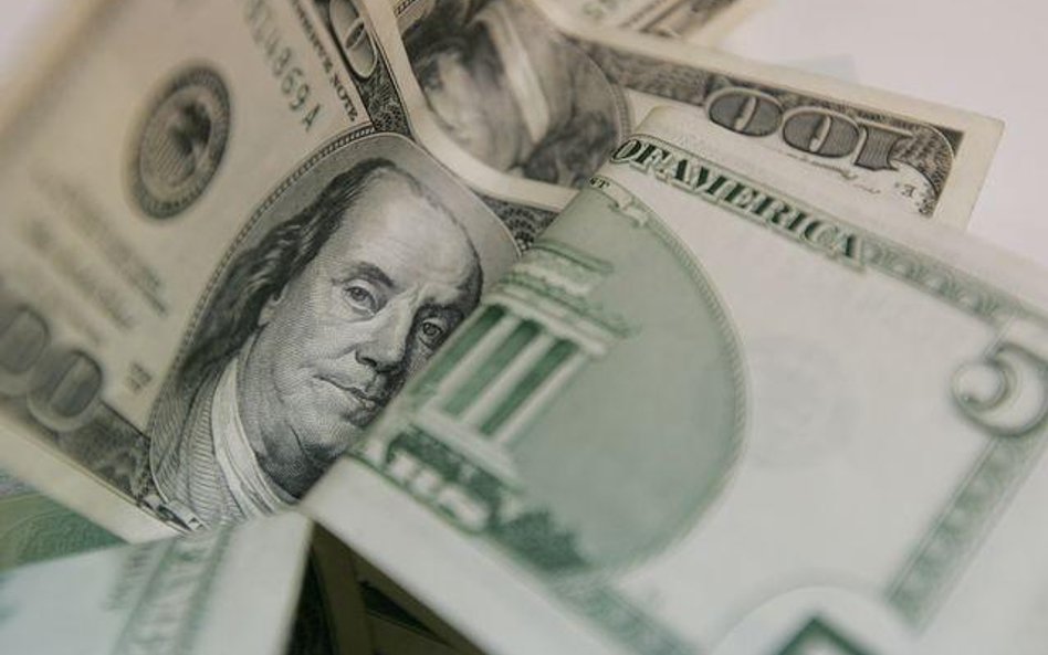 Biznesmeni kupują miejsca na listach wyborczych