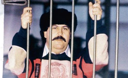 Niezwykła kariera i upadek Pabla Escobara