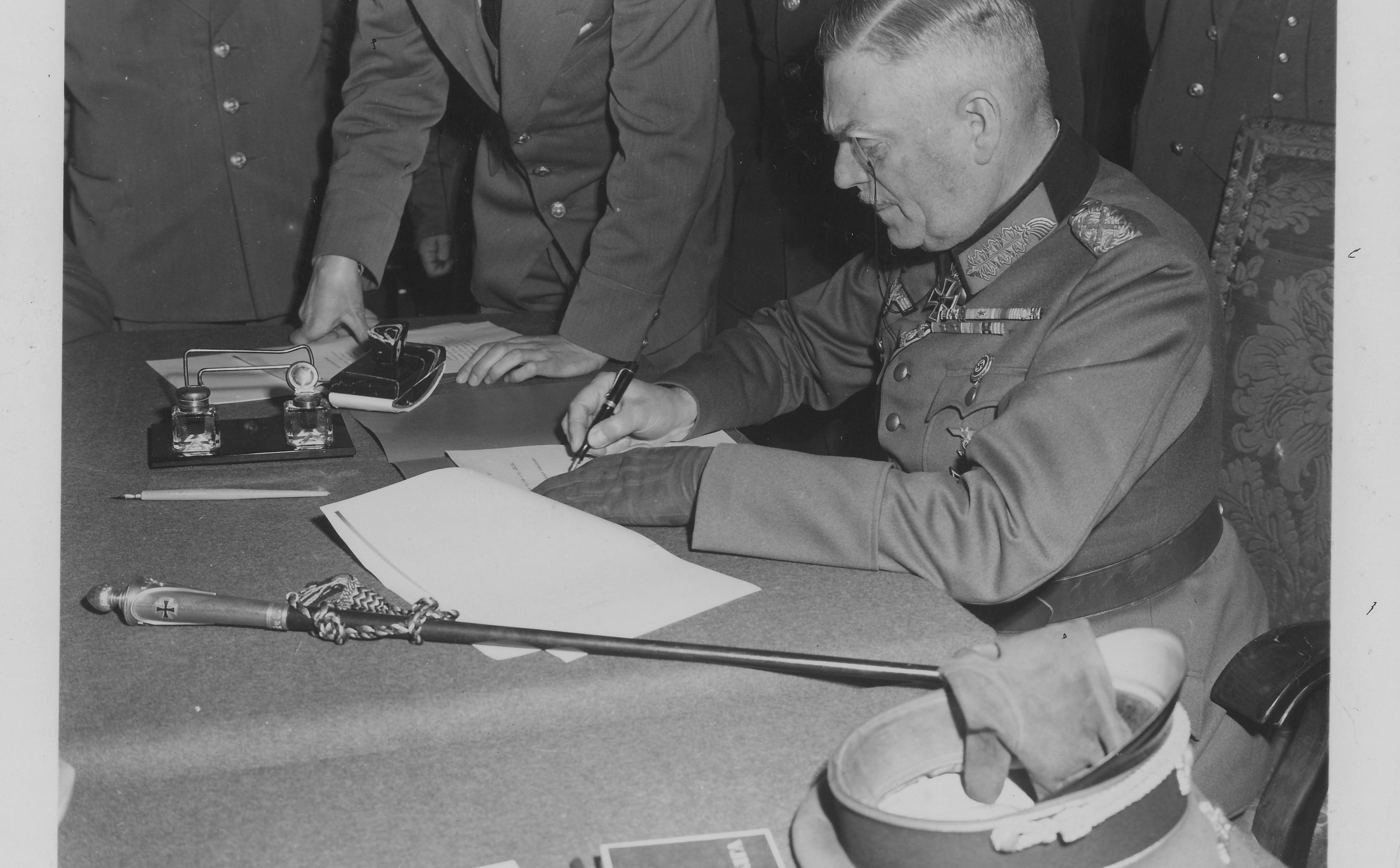 80. rocznica zakończenia II wojny światowej. Trump ustanawia nowe święto. Dlaczego Polacy nie lubią tego dnia?