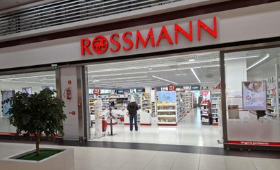 AfD dzieli przedsiębiorców. Rossmann opuszcza organizację branżową w ramach protestu