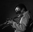 Miles Davis kochał boks. Idolem jego dzieciństwa był Joe Louis, wzorem w walce z alkoholem i narkoty