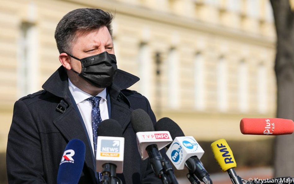 Koronawirus w Polsce. Co ze szczepieniami 40-latków? Michał Dworczyk się tłumaczy