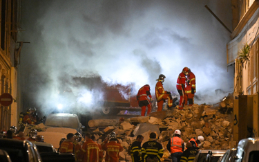 W centrum Marsylii zawaliła się kamienica. Pod gruzami może być 10 osób