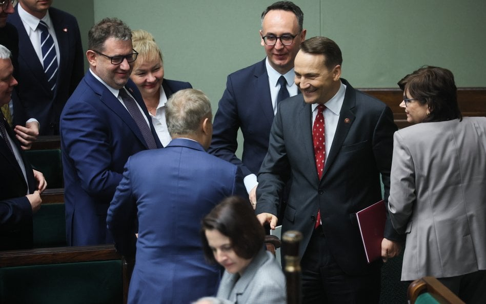 Jacek Nizinkiewicz: Co ma Kaczyński, czego nie ma Tusk? I czy ma to Sikorski?