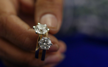 Rosja przestała eksportować diamenty. Ceny i sprzedaż rosną. Również w Polsce