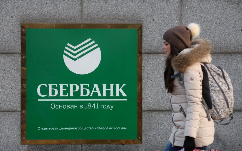 Największy bank Europy Środkowo-Wschodniej domaga się od Unii zniesienia sankcji wobec Rosji.