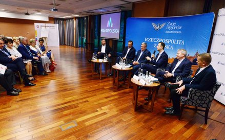 Debata „Aktywność obywateli w sferze publicznej: od wyborów do budżetu obywatelskiego".