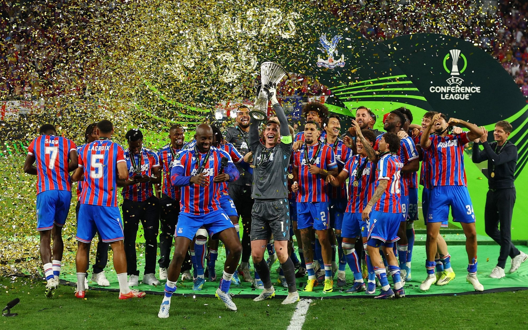 Angielski hat trick przez cały czas możliwy. Crystal Palace wygrywa Ligę Konferencji