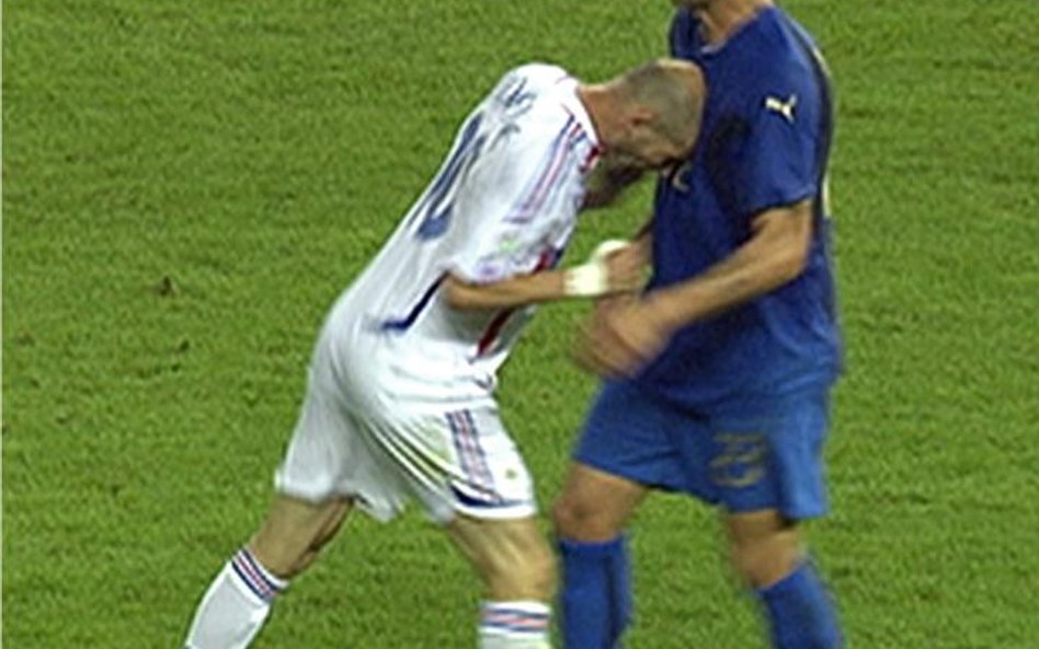 ?Zinedine Zidane dał się sprowokować Marco Materazziemu, a Francja przegrała finał mundialu 2006 z W