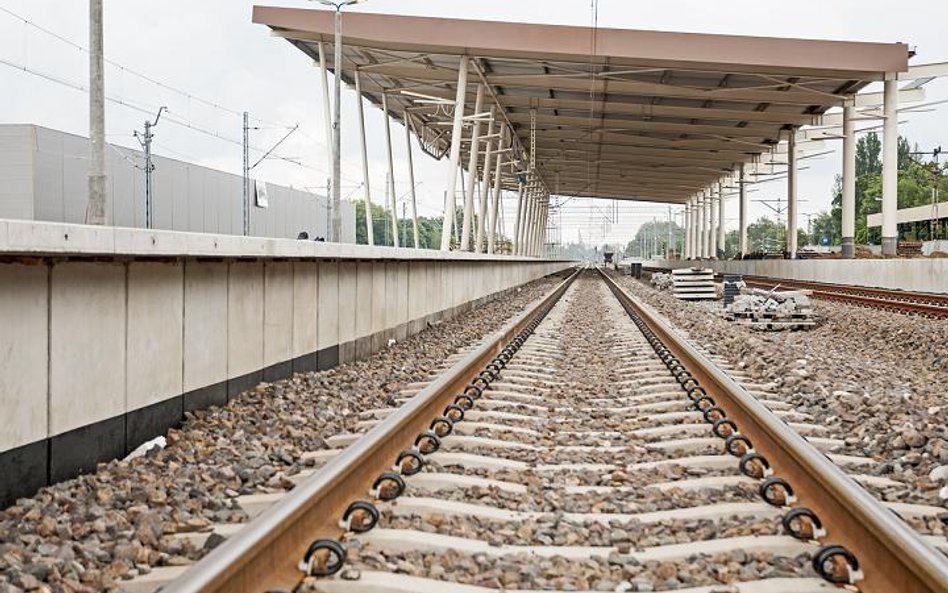 Ponad 200 peronów modernizuje w tym roku kolej