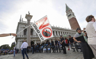 Mieszkańcy Wenecji nie chcą wielkich statków
