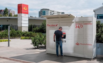 Automat paczkowy Pocztex Poczta Polska w Warszawie