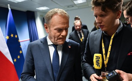 Konferencja prasowa w Brukseli, 23 bm. premiera RP Donalda Tuska (C-L) po zakończeniu posiedzenia Ra