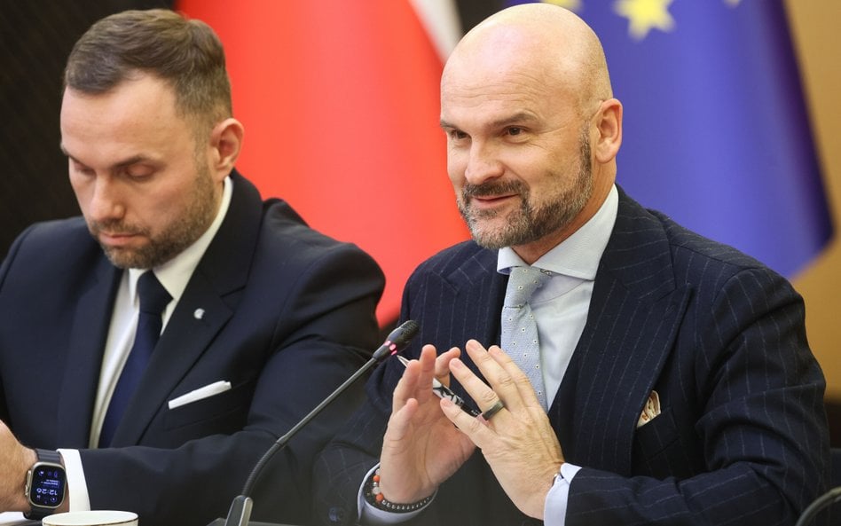 Koordynator projektu SprawdzaMy Adam Malinowski (L) i pełnomocnik przedsiębiorców ds. deregulacji Ra