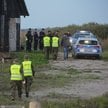 Służby w miejscu znalezienia rosyjskiego drona w miejscowości Korsze