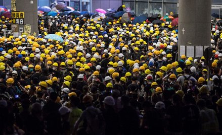 Hongkong: demonstranci wdarli się do parlamentu
