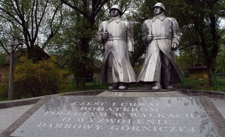 Policja wstrzymuje dekomunizację. IPN: Robi to niezgodnie z prawem