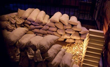 Cena uncji złota wzrosła w tym roku o 37 proc.