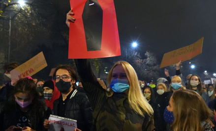 Protesty po wyroku TK: szukanie kompromisu w czasie wojny
