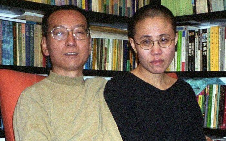 Liu Xiaobo ze swoją żoną Liu Xia. Ten chiński więzień polityczny jest wymieniany przez norweskie med