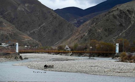 Afganistan: Pięć rakiet spadło na bazę wojsk USA