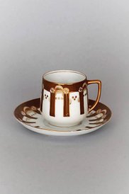 850 zł kosztuje elegancka rosyjska filiżanka z przełomu XIX/XX wieku.