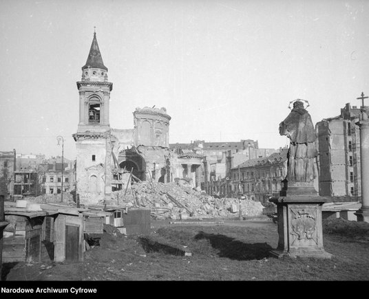 Kościół pw. św. Aleksandra, po wojnie pojawiły się postulaty pozostawienia świątyni w charakterze tr