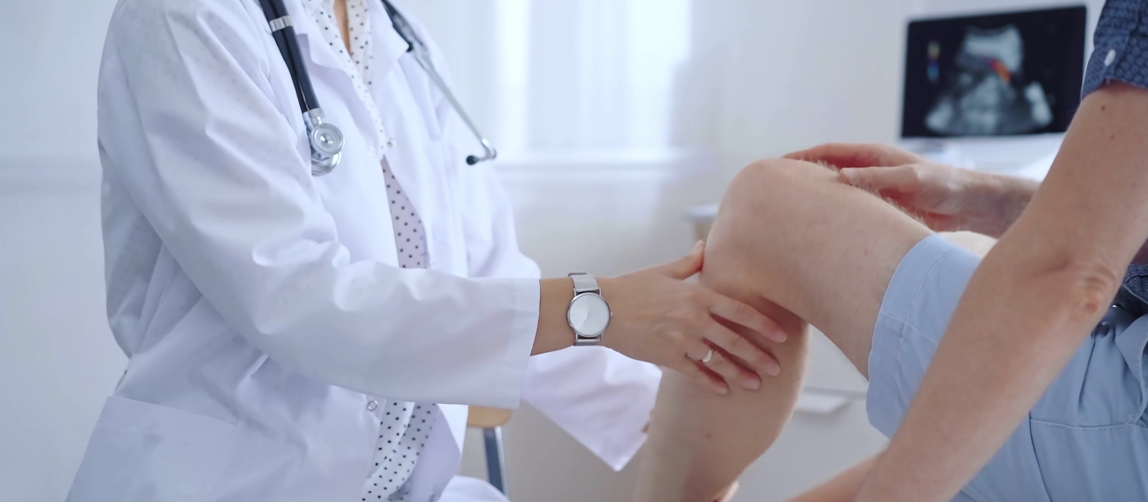 Nawet 3 tys. zł za godzinę pracy? Wyższe stawki za leczenie bólu wzbudzają kontrowersje