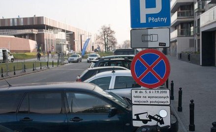 Jak rozliczyć opłaty za autostradę i parkowanie