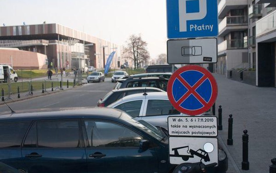 Jak rozliczyć opłaty za autostradę i parkowanie