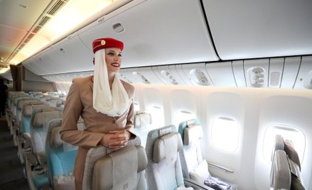 Emirates rozpoczyna rekrutację w Polsce. Nie musisz być magistrem, ale są inne wymagania