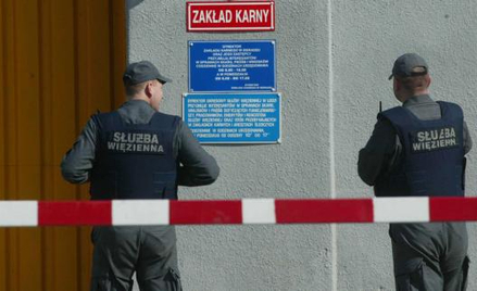 Zmiany w służbie więziennej i zwiększenie środków na Igrzyska w jednej ustawie