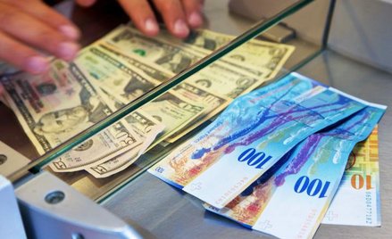 Spokój na rynku. Oczekiwanie na słowa prezesa ECB?