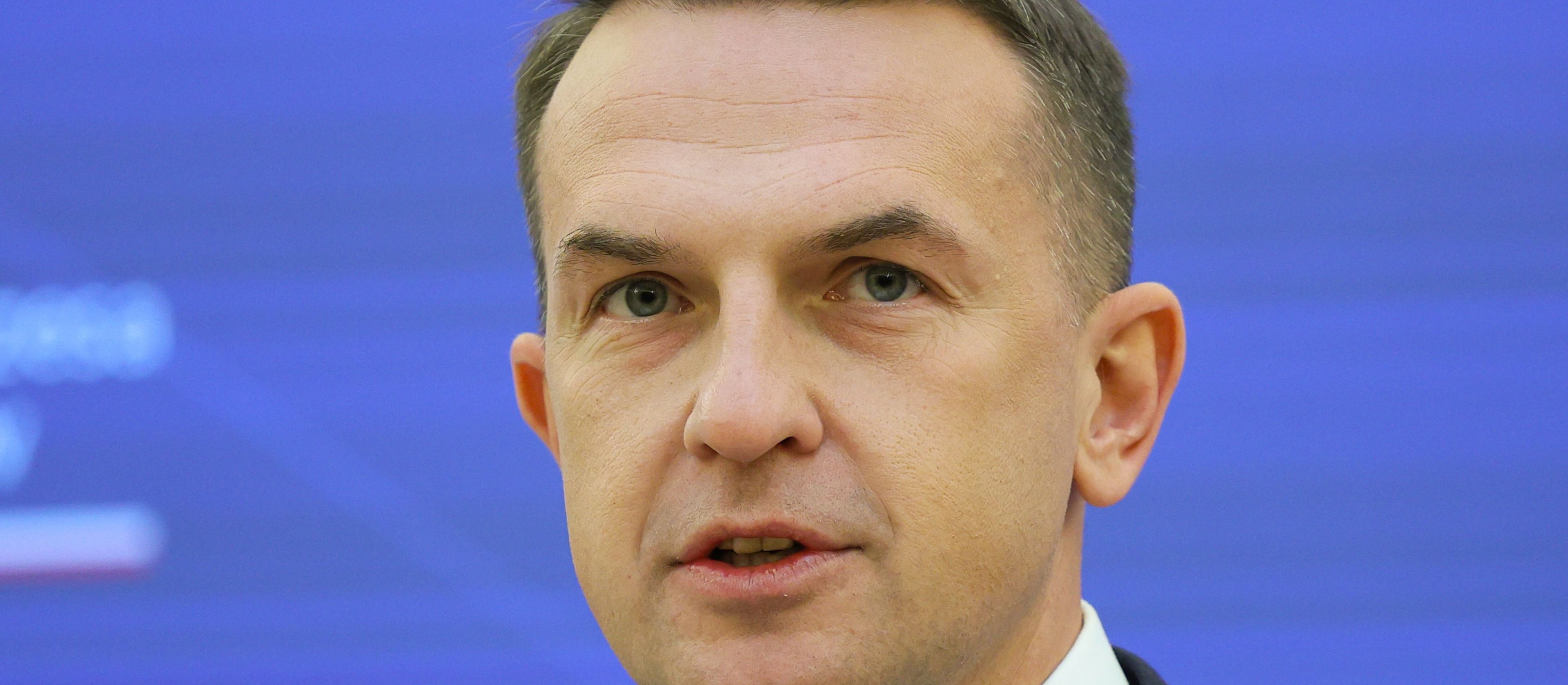 Sondaż zaufania CBOS wskazał najmniej znanego polityka. Jest nim rzecznik rządu