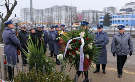 Co roku w miejscu gdzie zginął Andrzej Struj na warszawskiej Woli odbywają się uroczystości poświęco