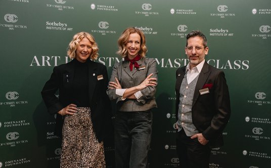 Lindsay Dewar, Natalia Bradbury, Head of OmenaArt Foundation i Leo Crane na Art Investment Mastercla