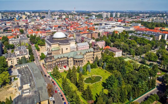 Katowice, widok zespołu katedralnego z lotu ptaka.