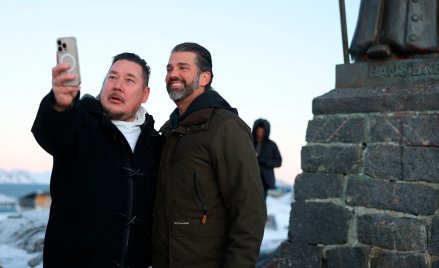 Donald Trump Jr robił sobie na Grenlandii zdjęcia z mieszkańcami wyspy