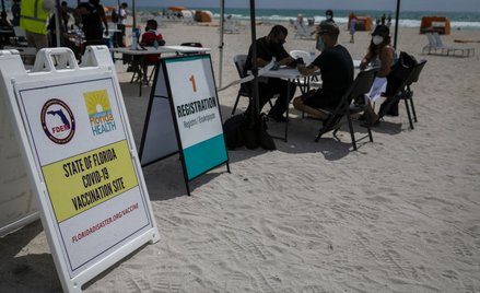 USA: Uber i Lyft bezpłatnie dowiozą na szczepienie