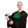 Czy "adwokatka" narusza godność zawodu adwokata?